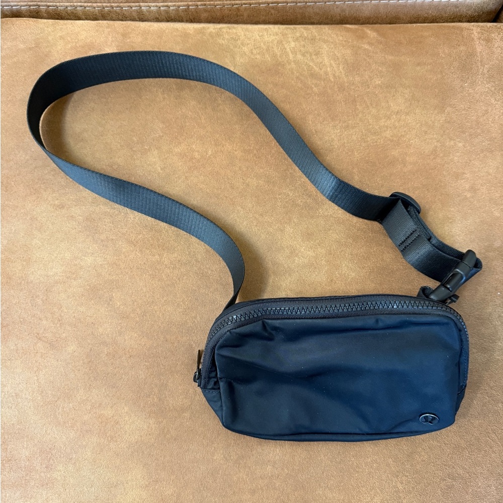 Lululemon Black Belt Bag